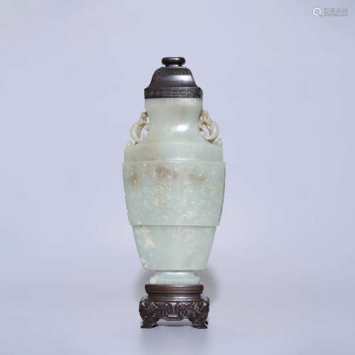  WHITE JADE BEAST-FACE VASE