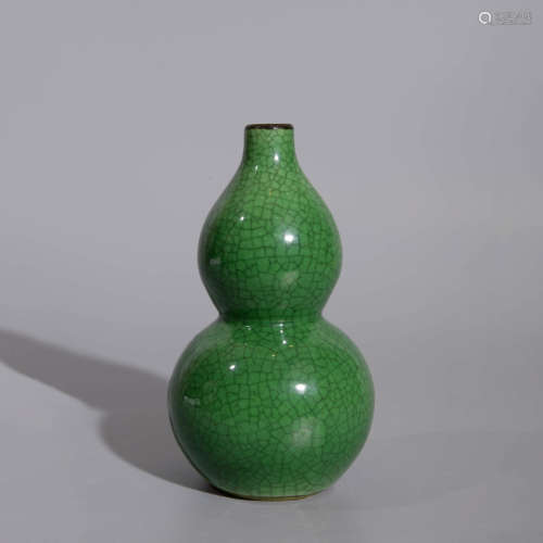 GREEN GLAZE DOUBLE GOURD-SHAPED VASE