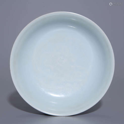  WHITE GLAZE INSCRIBED DRAGON PLATE