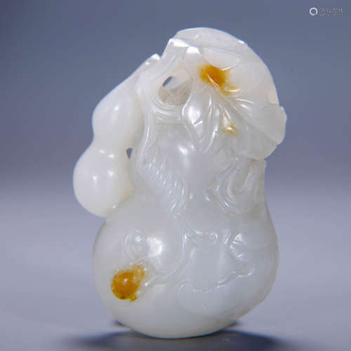 WHITE JADE DOUBLE GOURD SHAPED ORNAMENT