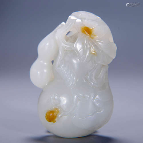 WHITE JADE DOUBLE GOURD SHAPED ORNAMENT