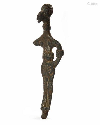 A BRONZE FIGURE OF A FEMALE, LURISTAN PERIOD, 2ND-1ST