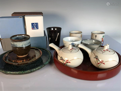 A SET OF JAPANESE TEA WARES