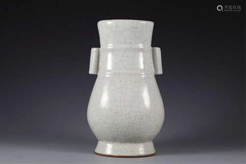 AN IMITATING GE TYPE GLAZE ARROW VASE