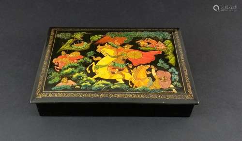 Russische Lackkassette. Deckel mit polychromer figuraler Fed...