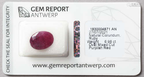 Loser Rubin, nicht erhitzt, oval, facettiert, 6,98 ct.