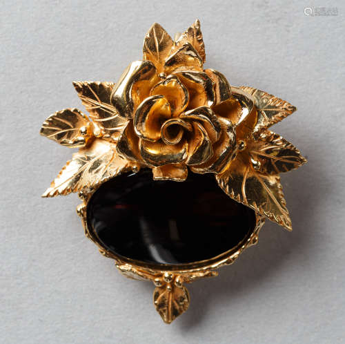 Goldener Rosenblüten-Onyxanhänger. 18 ct. GG. H 5 cm. 30,8 g