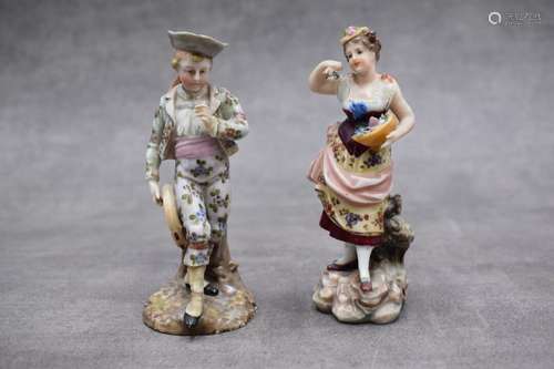 Couple en porcelaine blanche