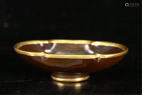 A GILT BRONZE MOUNTED AGATE CUP