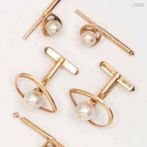 Set en or jaune (14K) comprenant une paire de boutons de man...