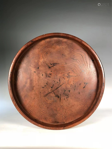 A HARDWOOD CIRCULAR TRAY