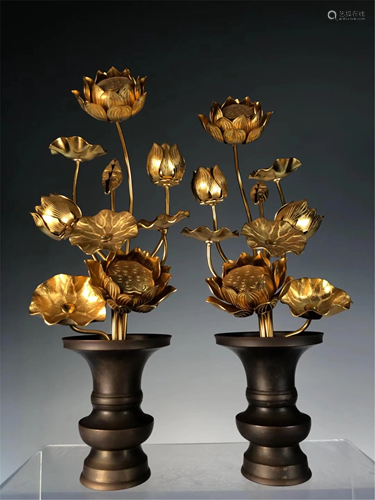 PAIR OF BRONZE BUDDHIST OFFERING LOTUS