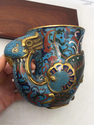 A PARROT SHAPED CLOISONNE CUP