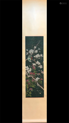 A CHINESE SILK PAINTING OF PHEASANT ON BLOOMS