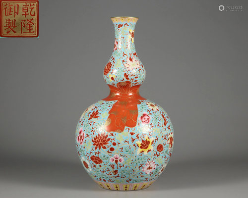 A Falangcai Double Gourds Vase Qing Dynasty