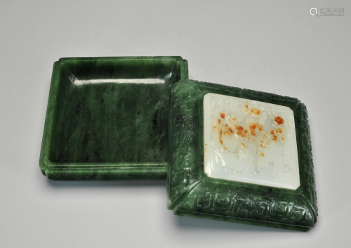 A Carved White Jade Inlaid Spinach Green Jade Box Qing