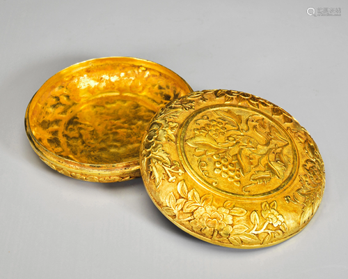 A Bronze Gilt Circular Box Tang Dynasty