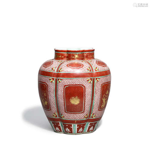 A Gilt-Decorated Iron Red Glaze Lobed Jar