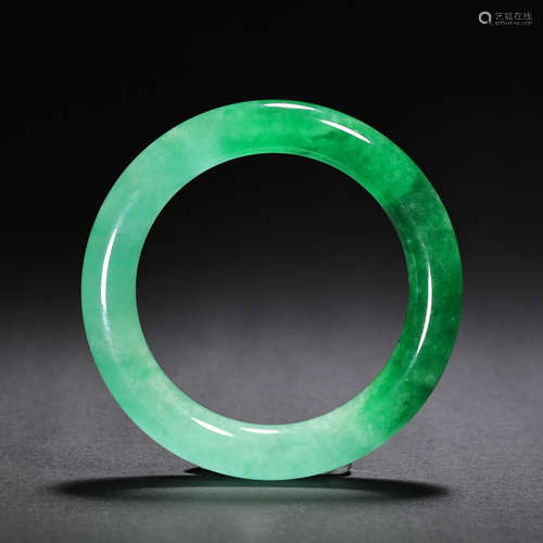 QING DYNASTY, CHINESE JADE BRACELET