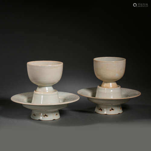 A PAIR OF HUTIAN WARE CUP AND SAUCER, SOUTHERN SONG DYNASTY,...