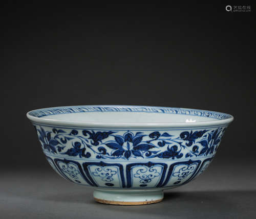 YUAN DYNASTY, CHINESE BLUE AND WHITE PORCELAIN BOWL