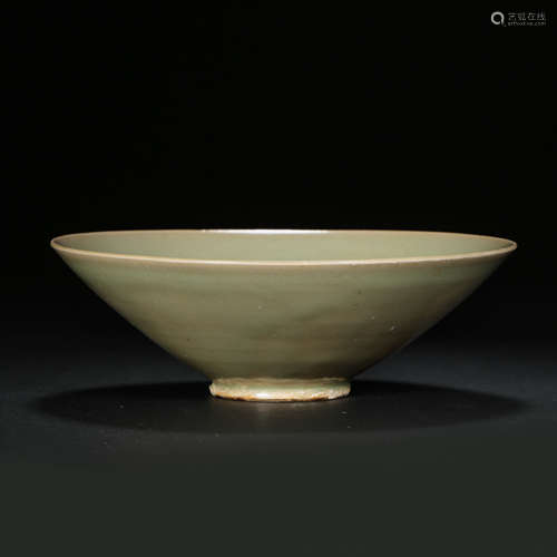 YAOZHOU WARE CELADON-GLAZED CUP, NORTHERN SONG DYNASTY, CHIN...