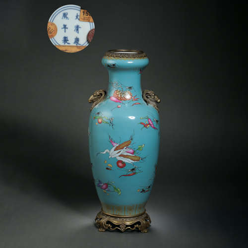 WUCAI DOUBLE-EARS GARLIC VASE, KANGXI, QING DYNASTY, CHINA