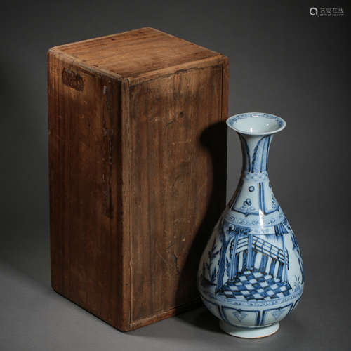 YUAN DYNASTY, CHINESE BLUE AND WHITE YUHUCHUN VASE