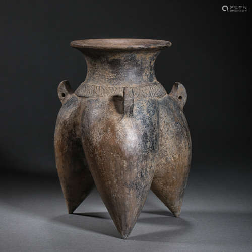 THREE FOOT BLACK POTTERY LI, SHANG DYNASTY, CHINA