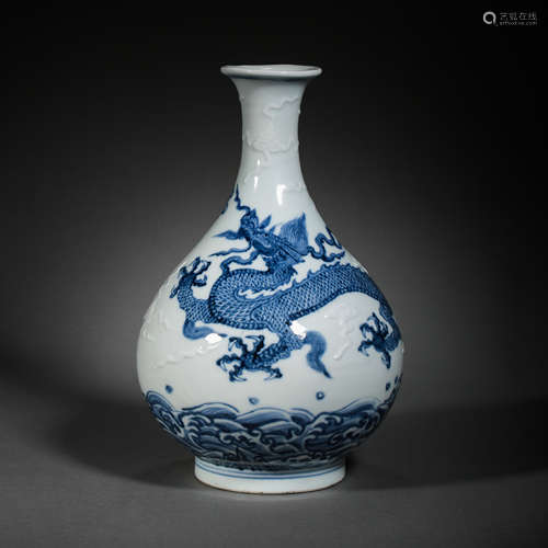 QING DYNASTY, CHINESE DRAGON PATTERN YUHUCHUN VASE