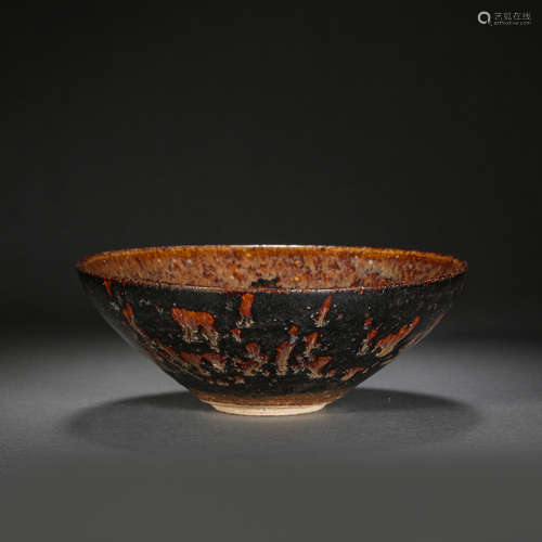 SOUTHERN SONG DYNASTY, CHINESE JIZHOU WARE PAPER-CUT APPLIQU...