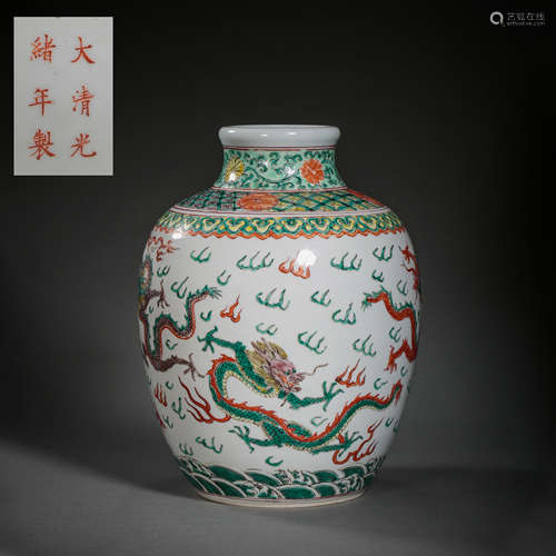 A WUCAI GLAZED VASE WITH DRAGON PATTERN, GUANGXU PERIOD OF T...