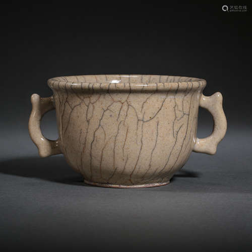 SONG DYNASTY, CHINESE GUAN WARE CELADON FURNACE