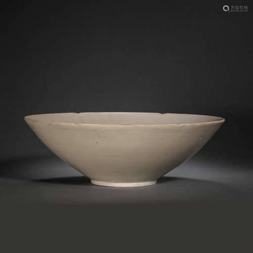 DING WARE WHITE PORCELAIN PRINTING FLOWER BOWL, NORTHERN SON...