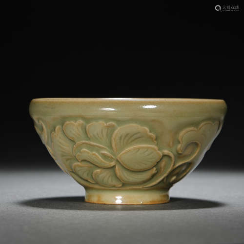 CHINESE YAOZHOU WARE WITH CARVED FLOWER PATTERNS, LATE TANG ...