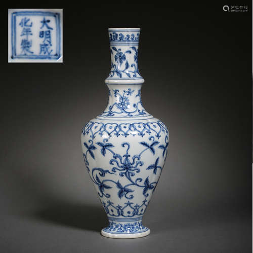 BLUE AND WHITE VASE, CHENGHUA PERIOD OF MING DYNASTY, CHINA