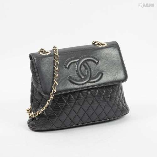 CHANEL Paris,