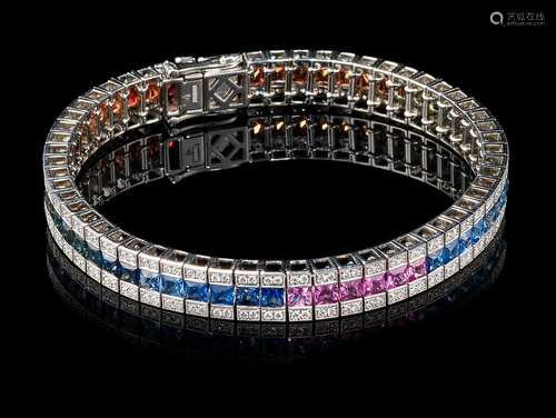 *Bracelet ciselé serti d'une ligne de saphirs multicolores (...