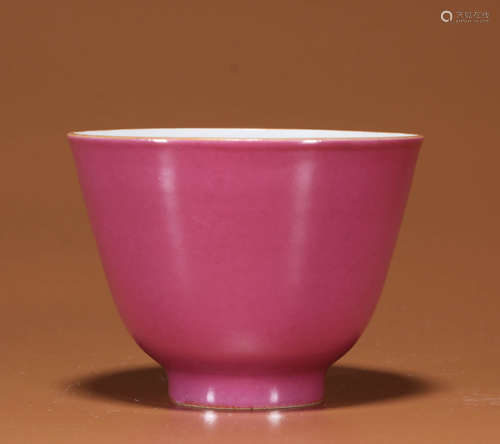 A ROUGE PINK GLAZE TEA CUP