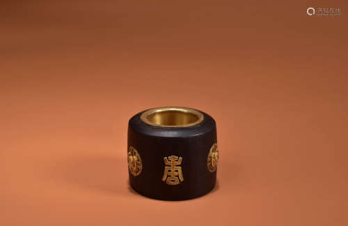 A INLAID AGALLOCH LONGEVITY THUMB RING