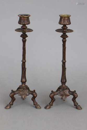 Paar französische Bronze-Leuchter des Empire