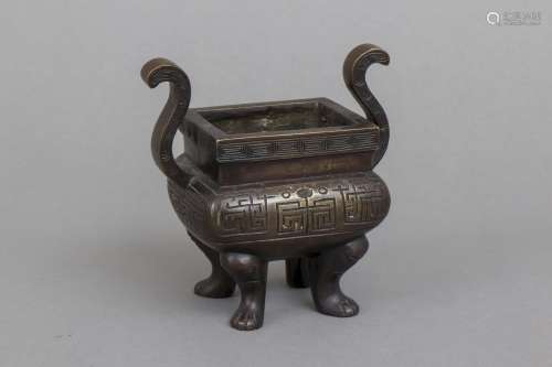 Chinesisches Bronze-Räuchergefäß in Ding-Form