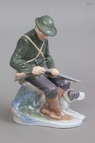 ROYAL COPENHAGEN Porzellanfigur ¨Jäger mit Hund¨