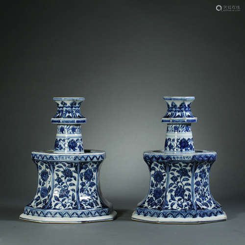 Ming Dynasty,Blue and White Candlestick