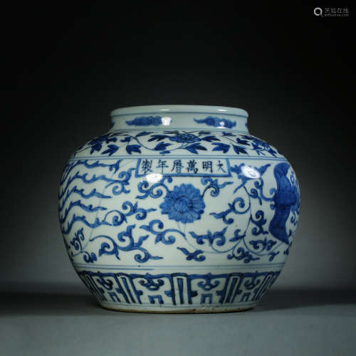 Ming Dynasty，Blue and White Phoenix Pattern Jar