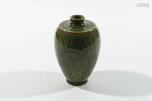 chinese celadon porcelain vase