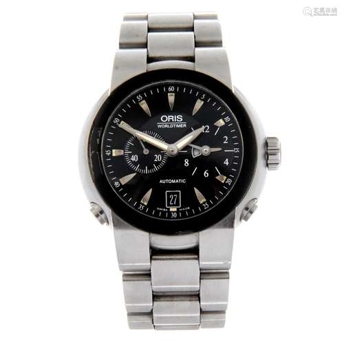 ORIS - a TT1 Worldtimer bracelet watch.