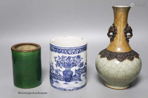 A Chinese crackleglaze vase, a blue and white brush pot and ...