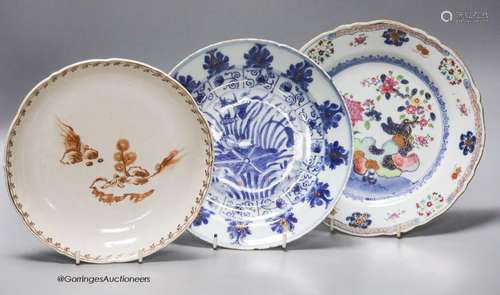 Three Chinese porcelain plates or dishes, largest diameter 2...