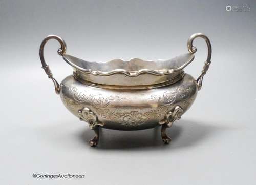 An Edwardian silver two handled sugar bowl, Goldsmiths & Sil...